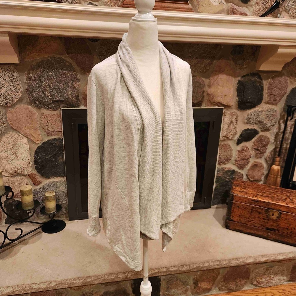 Athleta Shawl Womens‎ XS Light Grey Tencel Long Sleeve NWOT